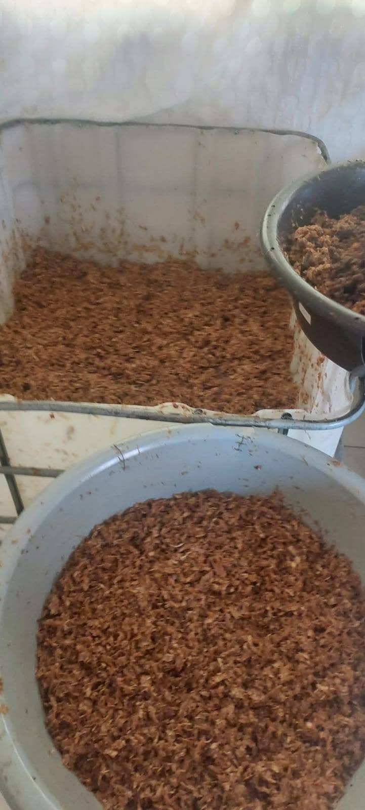 الجمارك تضبط 1500 كيلو معسل داخل شقة تستخدم كمعمل في محافظة الزرقاء
