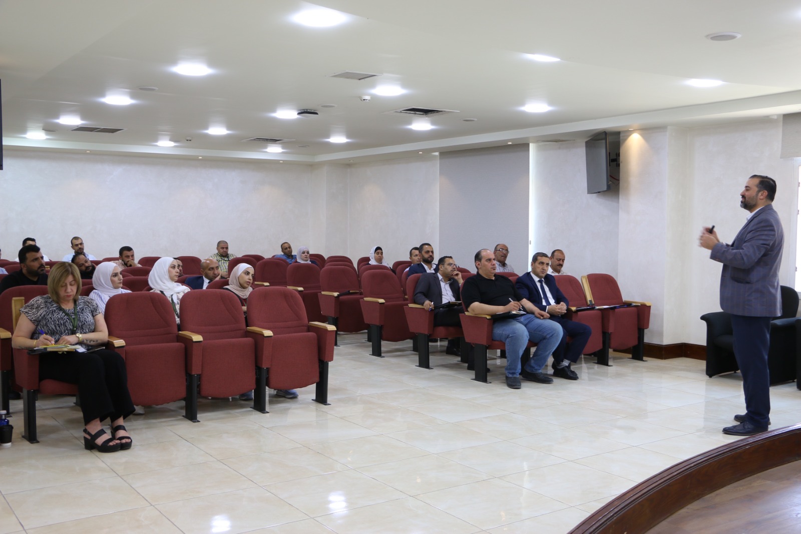 الضمان الاجتماعي تنظم ورشة تدريبية لأعضاء لجان التوعية التأمينية في فروعها حول تعديلات أنظمتها التأمينية
