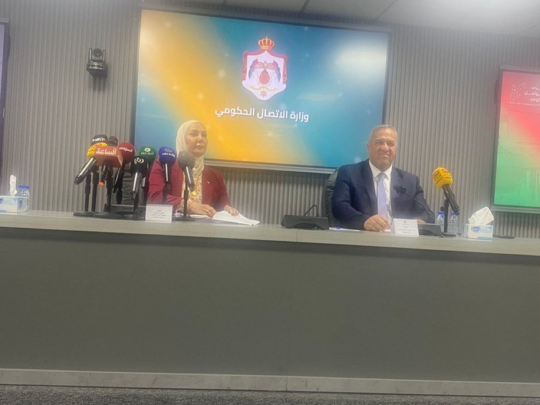 الخوالدة: معهد الإدارة العامة يدرب 20 ألف موظف حكومي سنويا