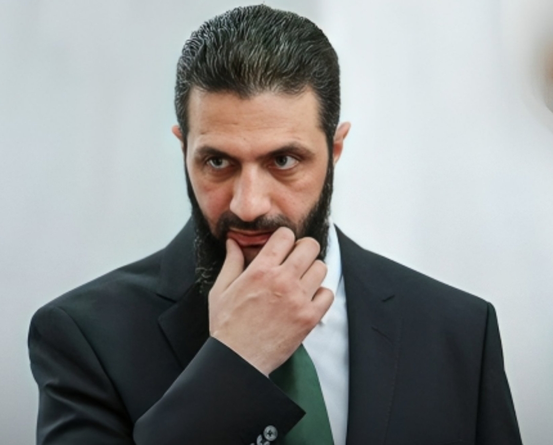 الشرع خلال إطلاق الهوية البصرية الجديدة: سوريا لا تقبل التجزئة ونبدأ معًا صفحة جديدة