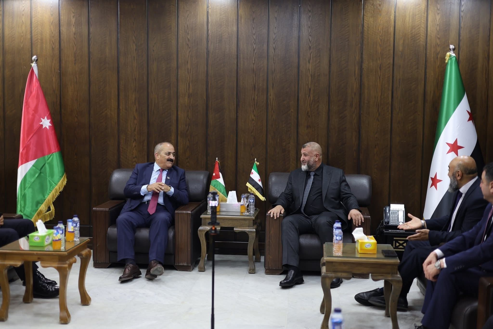 محافظ إربد يلتقي محافظ درعا لبحث سبل تعزيز التعاون وتطبيق مشروع التوأمة 