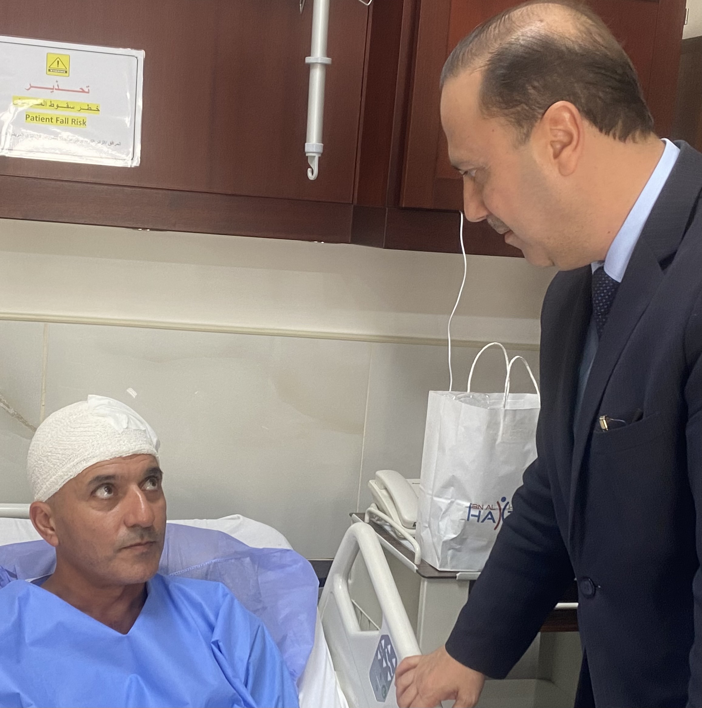 رئيس الوزراء يتابع ما جرى مع الحباشنة والمومني يزوره للاطمئنان بعد تعرضه لاعتداء