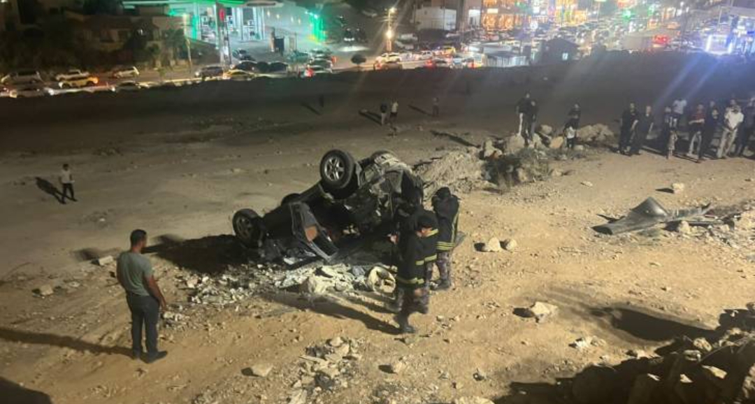 عاجل-إصابة 8 أشخاص جراء تدهور مركبة عن منحدر بمنطقة الزرقاء الجديدة