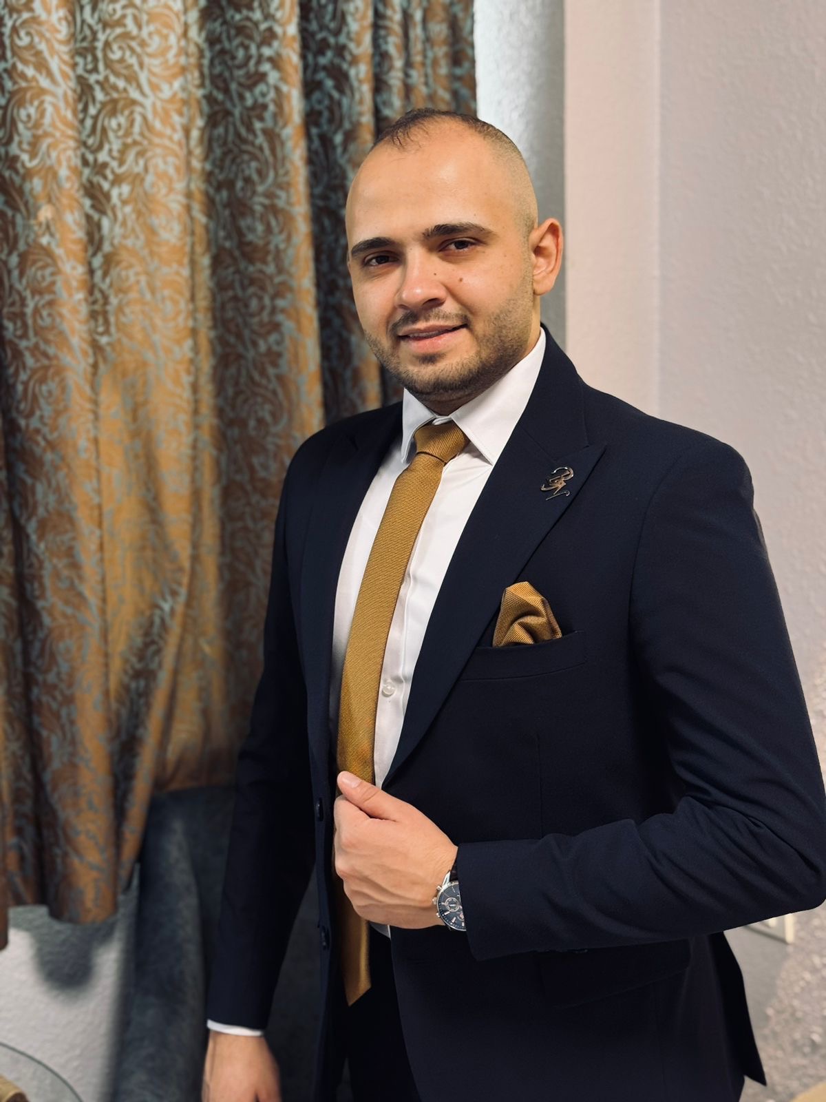 الأهل والأصدقاء يهنئون بهاء نيروخ بمناسبة عقد قرانه