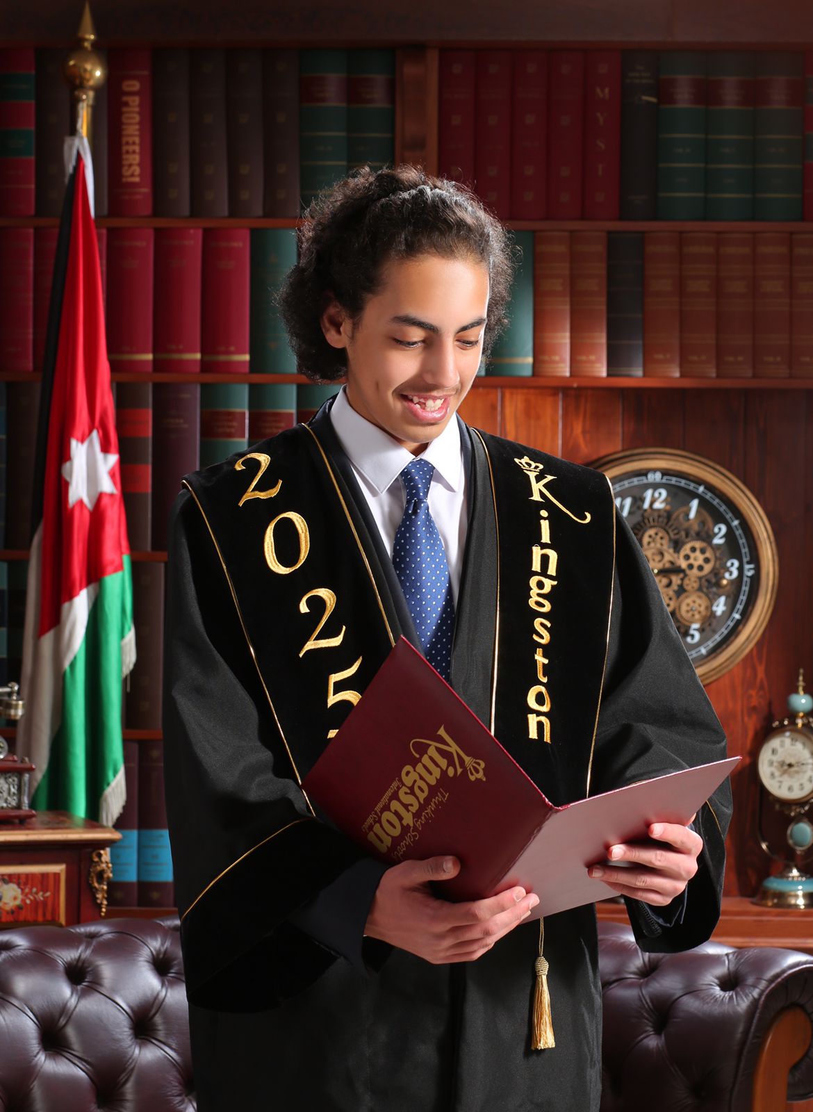 تهنئة للنائب مازن القاضي بنجاح حفيده محمد عمر في 