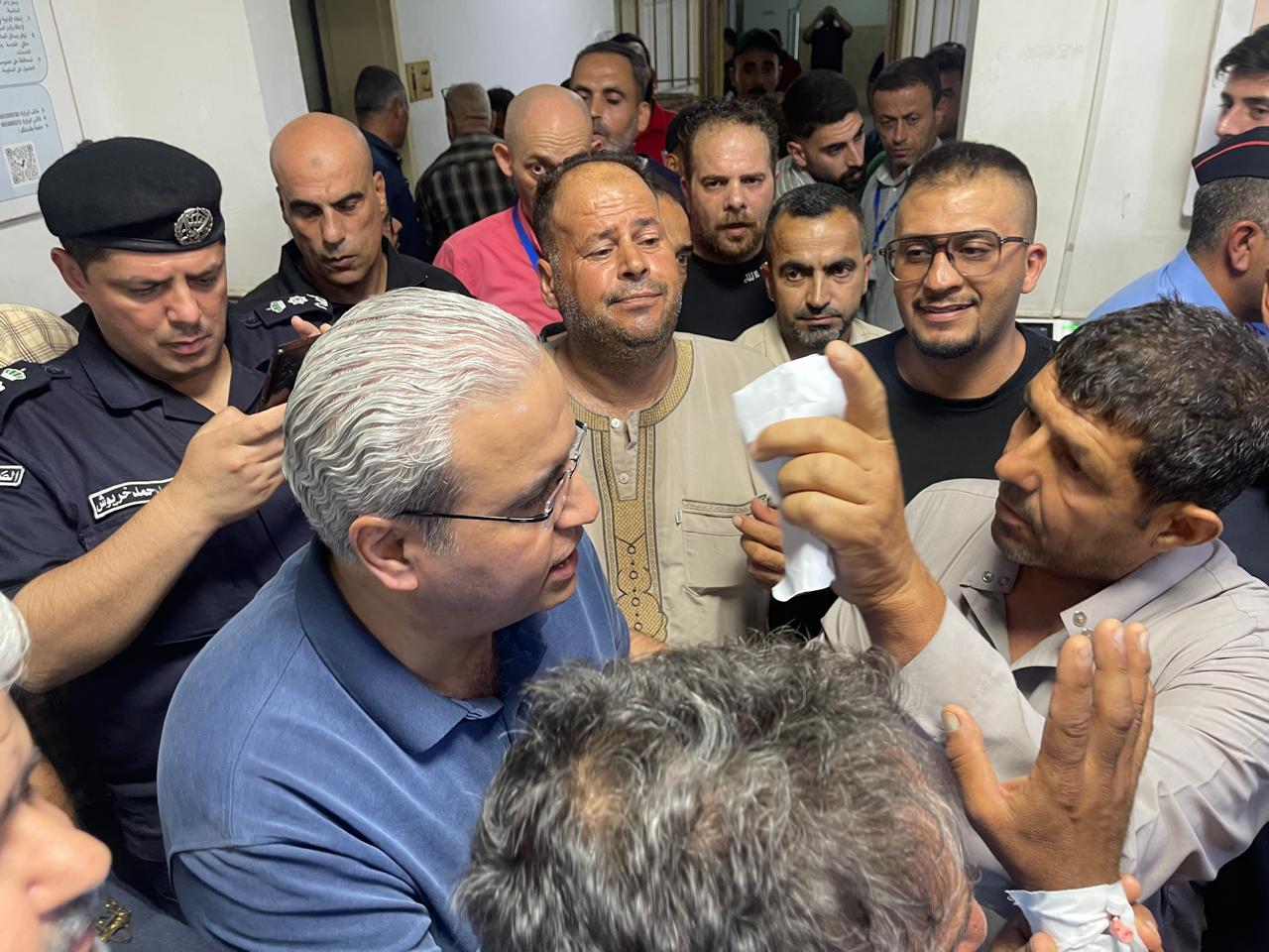 وزير الصحة من مستشفى الزرقاء الحكومي: المولدات الاحتياطية في مستشفى الزرقاء عملت بكفاءة فور انقطاع التيار الكهربائي ولم تتأثر أوضاع المرضى جراء ذلك