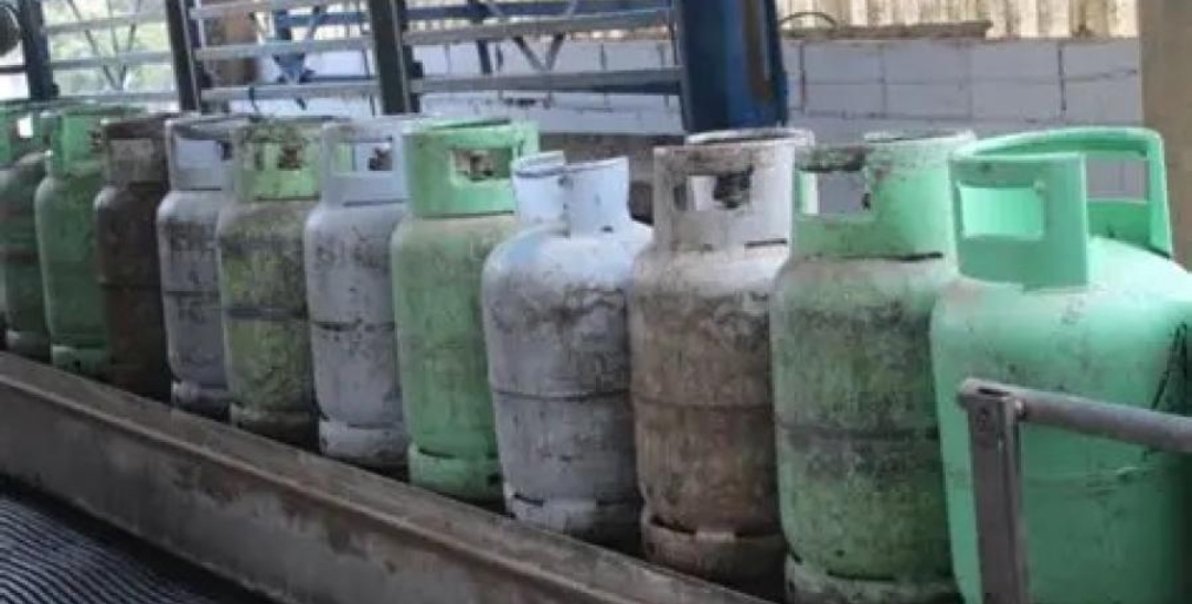 42500 أسطوانة غاز بلاستيكية في طريقها إلى الأردن نهاية الشهر الحالي