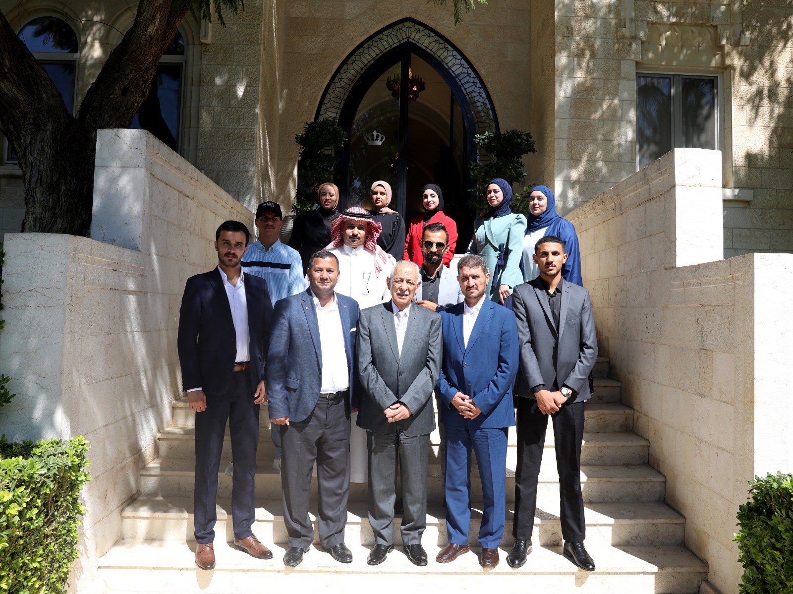 العيسوي: حكمة الملك وقيادته رسخت مكانة الأردن وصوته المدافع عن قضايا أمته