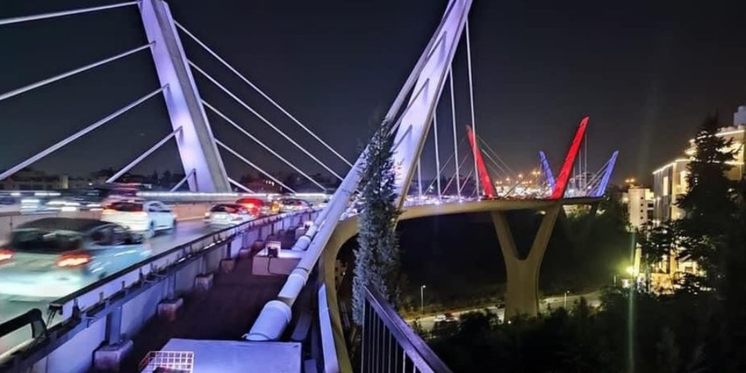 عاجل | محاولة انتحار على جسر عبدون وتدخل أمني عاجل لاحتواء الموقف