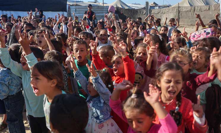 الأونروا: لدينا 8 آلاف معلم مستعدون لمساعدة الأطفال على العودة إلى المدارس في غزة