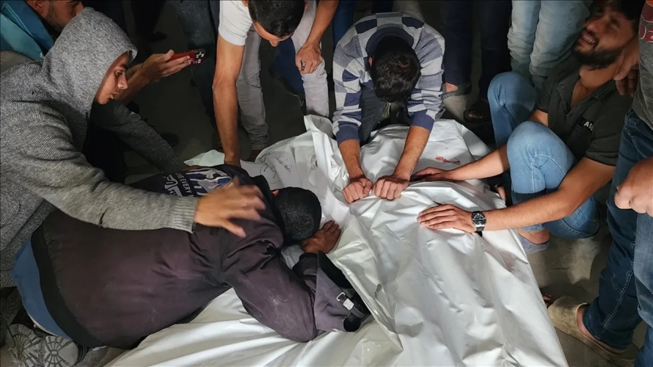 غزة.. انتشال جثامين أكثر من 400 شهيد