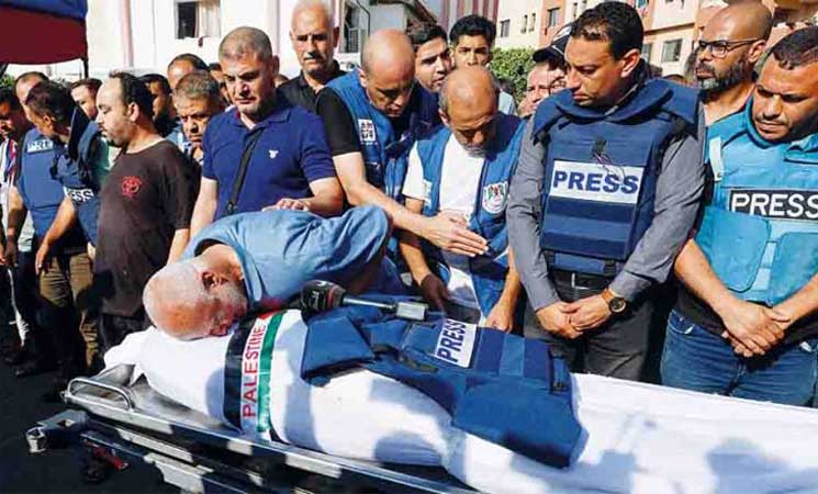 نقابة الصحافيين الفلسطينيين: 6 شهداء و98 انتهاكا خلال الشهر الماضي