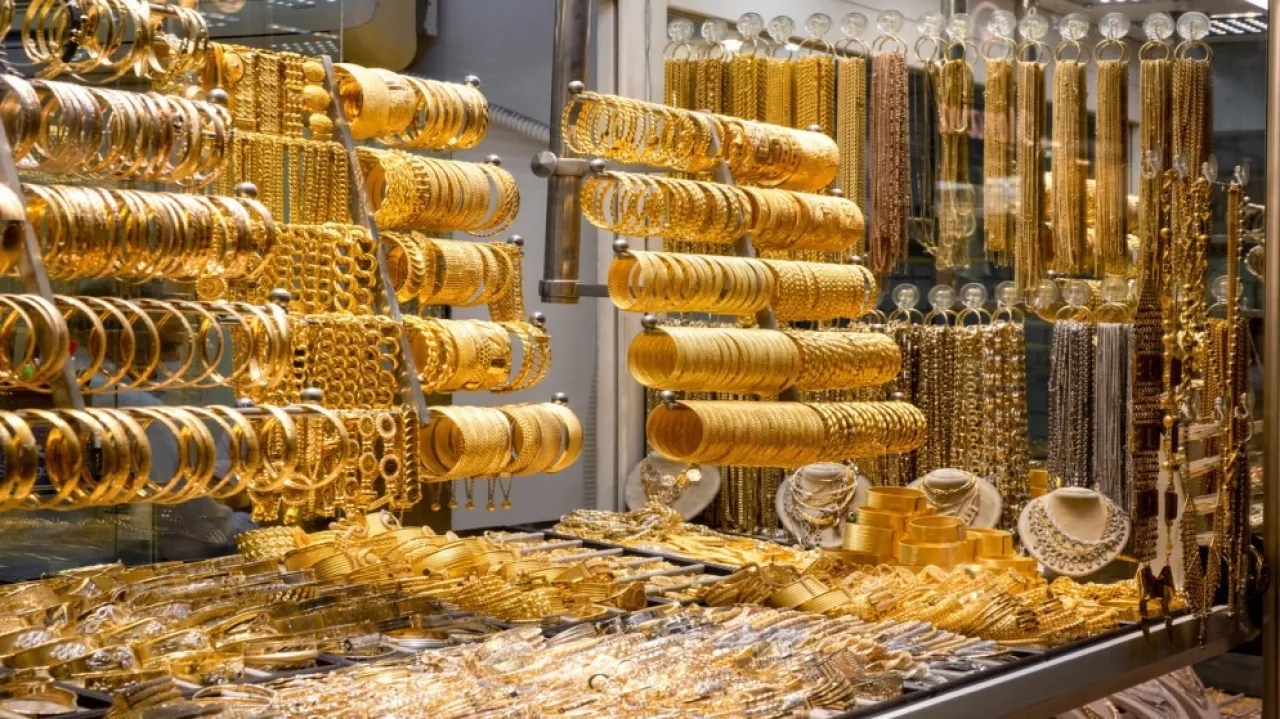 انخفاض أسعار الذهب عيار 21 بالأردن بمقدار دينار و40 قرشا