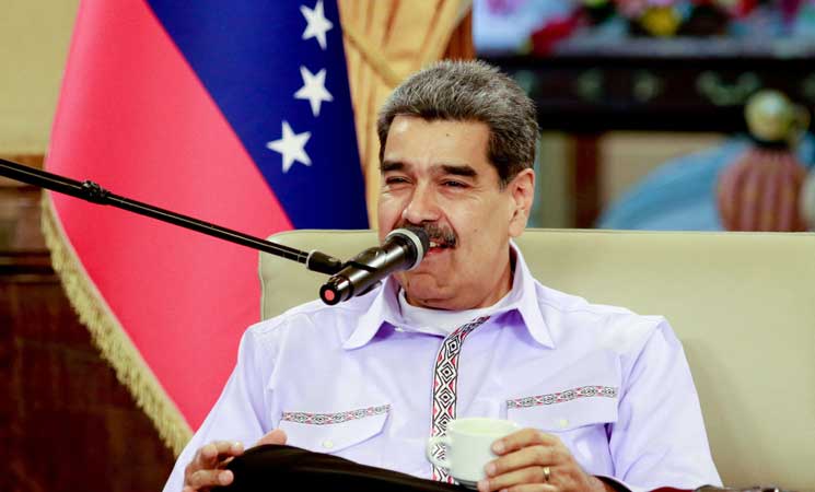 مادورو: يستهدفون فنزويلا لأنها تملك أكبر احتياطي للنفط في العالم