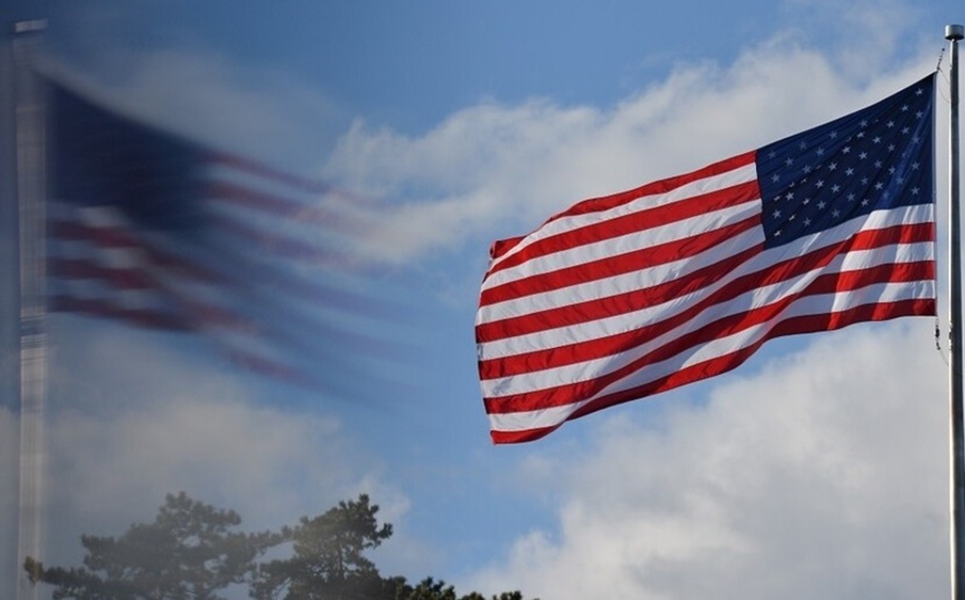 المحكمة العليا الأمريكية تشكك في قانونية رسوم ترامب الجمركية