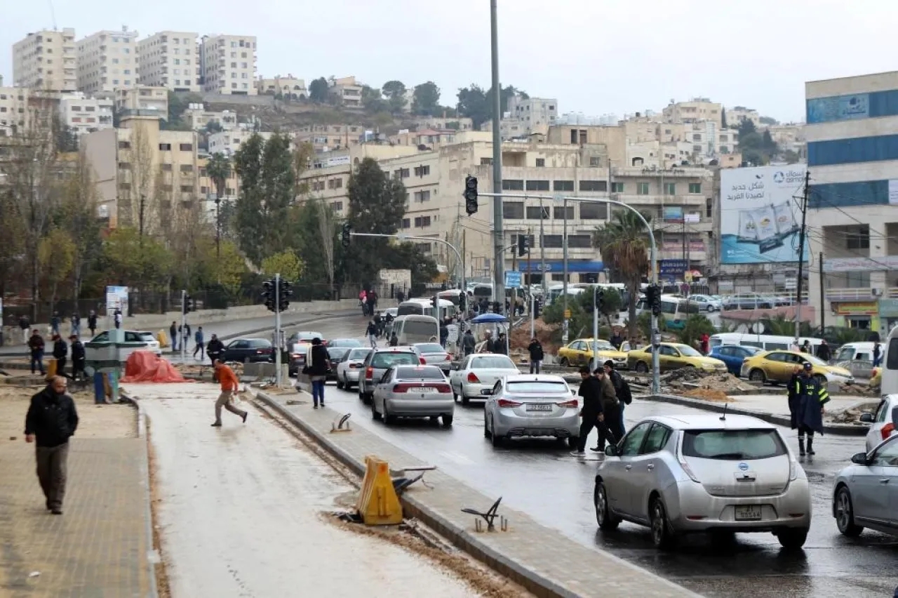 أزمة خانقة في صويلح والواحة إثر تعطل مركبات