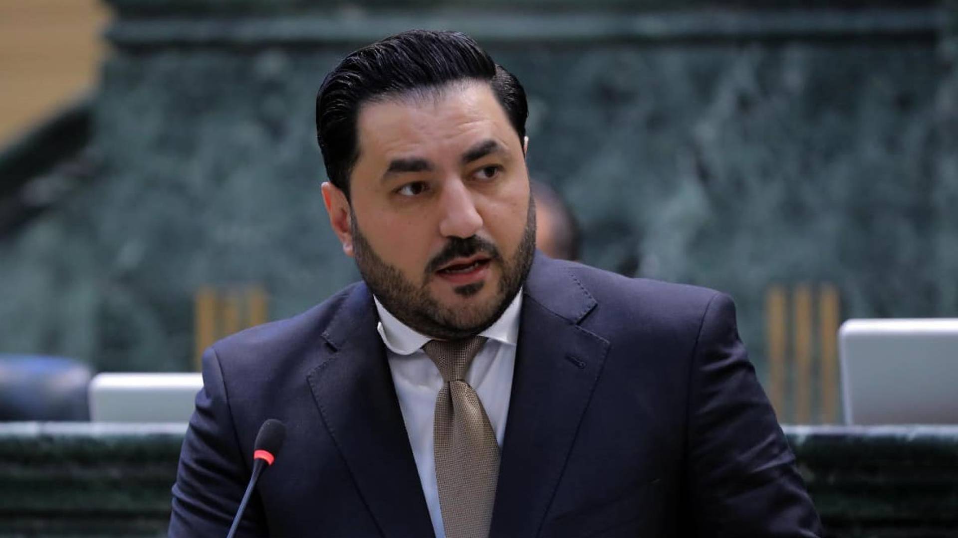 النائب فريحات: لا نريد خدمة علم تُفصَّل لأبناء الذوات