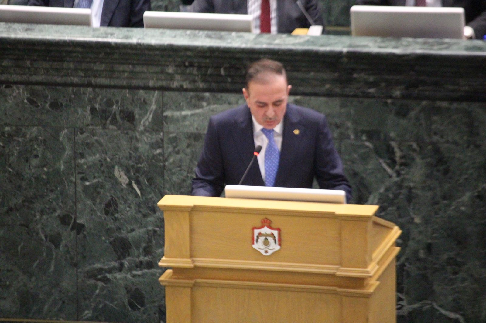 الزعبي: لا تنفيذ للوعود.. والموازنة بلا أرضية