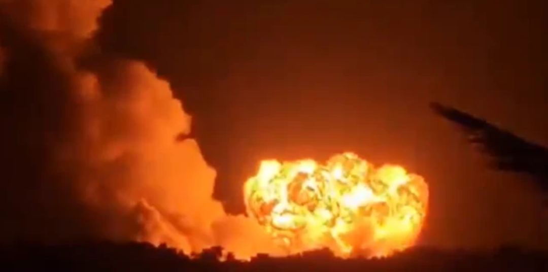 اسرائيل تشن غارات على جنوب لبنان وتستهدف مواقع لحزب الله