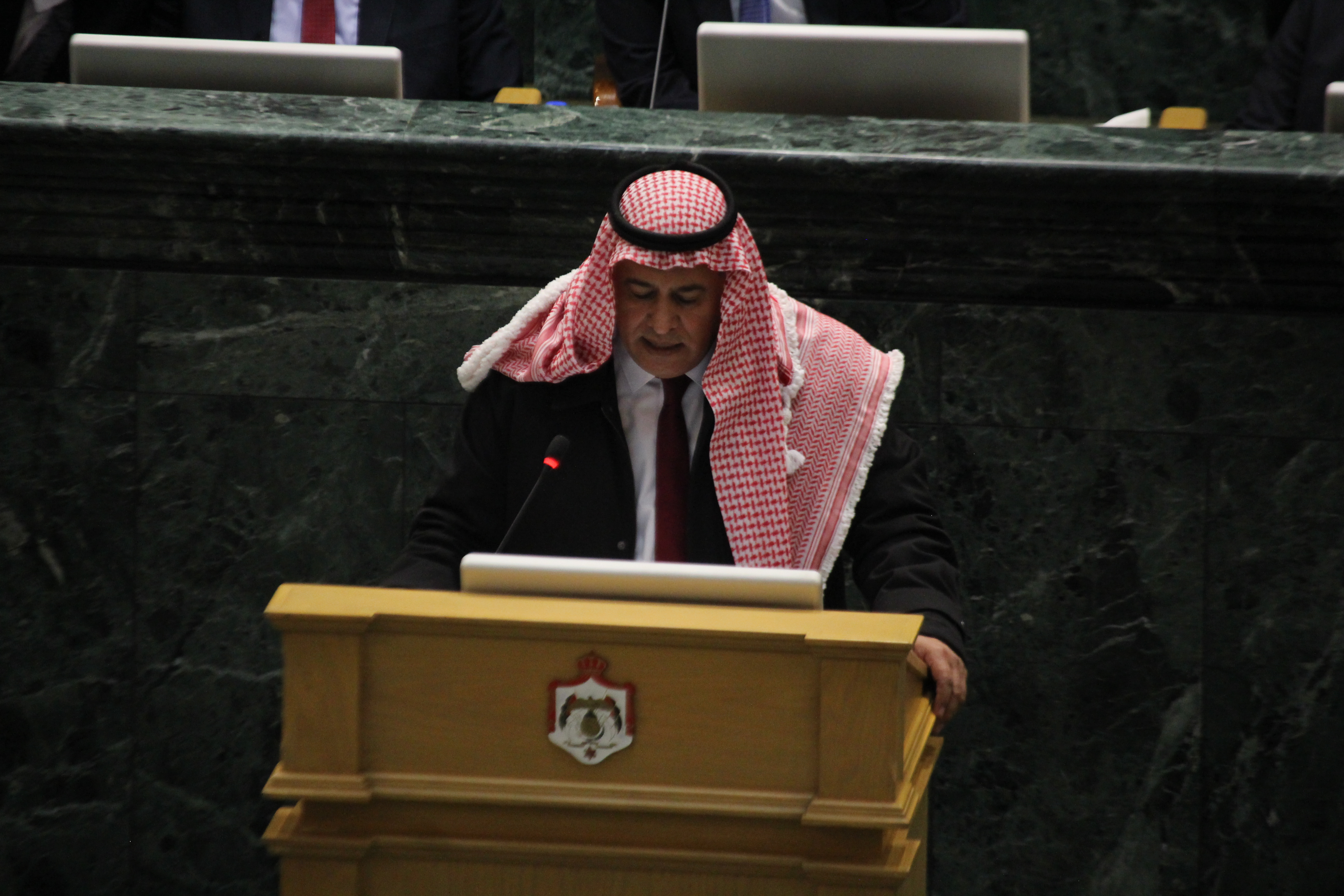 الهميسات: حكومات تبيع الأوهام ووزراء بالمزاجية والمحسوبية (تفاصيل)