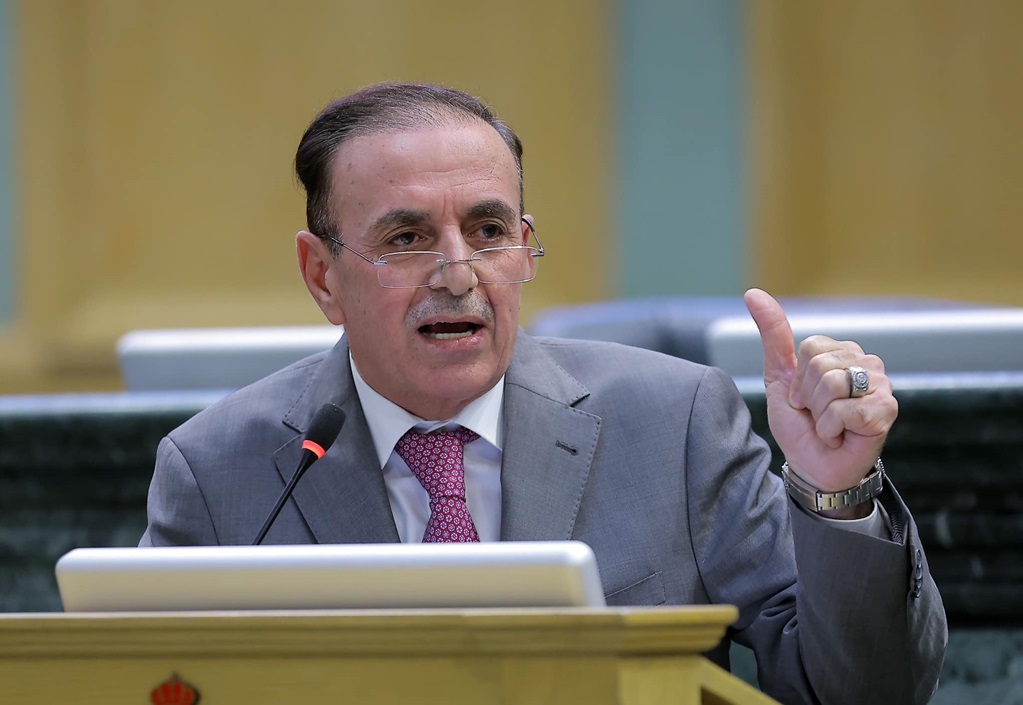 الزعبي: مشاريع منح بلا سحب وخسائر بمئات الملايين (تفاصيل)