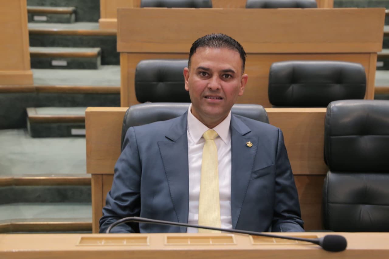 المصري: 300 دينار لا تعني الغنى والتأمين الصحي حق دستوري