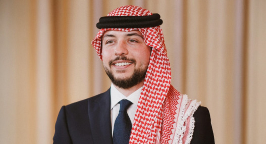 عاجل| ولي العهد يهنئ بعيد الميلاد المجيد برسالة محبة وسلام