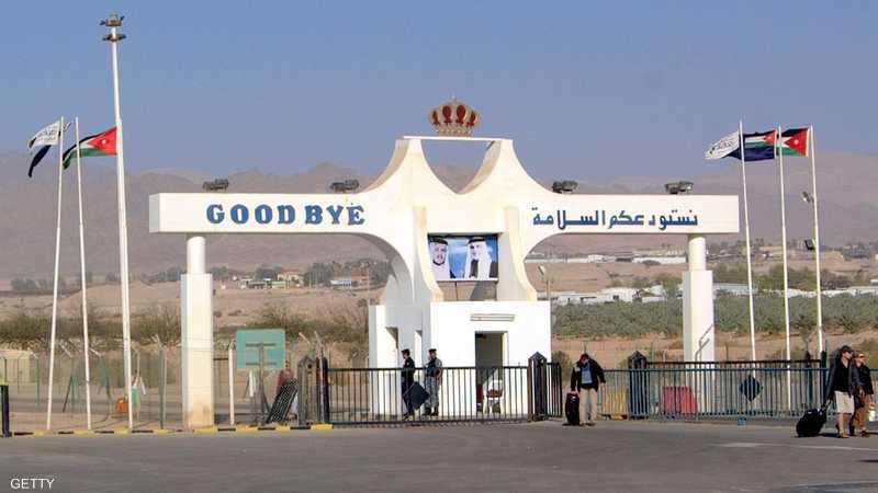 نواب يطالبون الحكومة بالتدخل العاجل لمعالجة معاناة المسافرين على جسر الملك حسين 