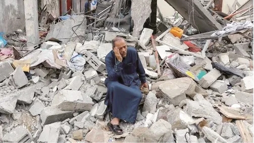 12 شهيدا جراء قصف الاحتلال عدة مناطق في قطاع غزة