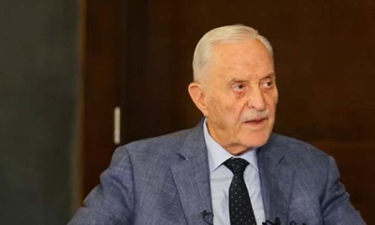 رئيس الوزراء الأسبق أحمد عبيدات في ذمة الله