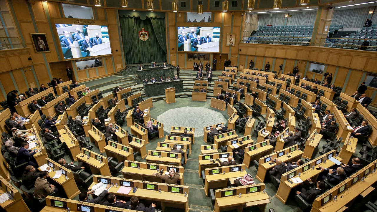 مجلس النواب يواصل مناقشة مشروع قانون الغاز