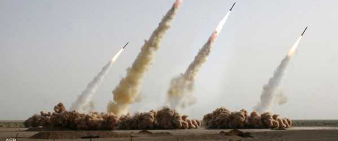 إيران تصدر إشعارا للملاحة الجوية قبل إطلاق صواريخ