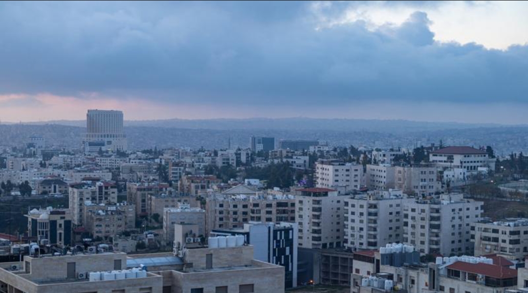 الأرصاد: طقس بارد وأمطار خفيفة الخميس وتحذير من رياح وغبار