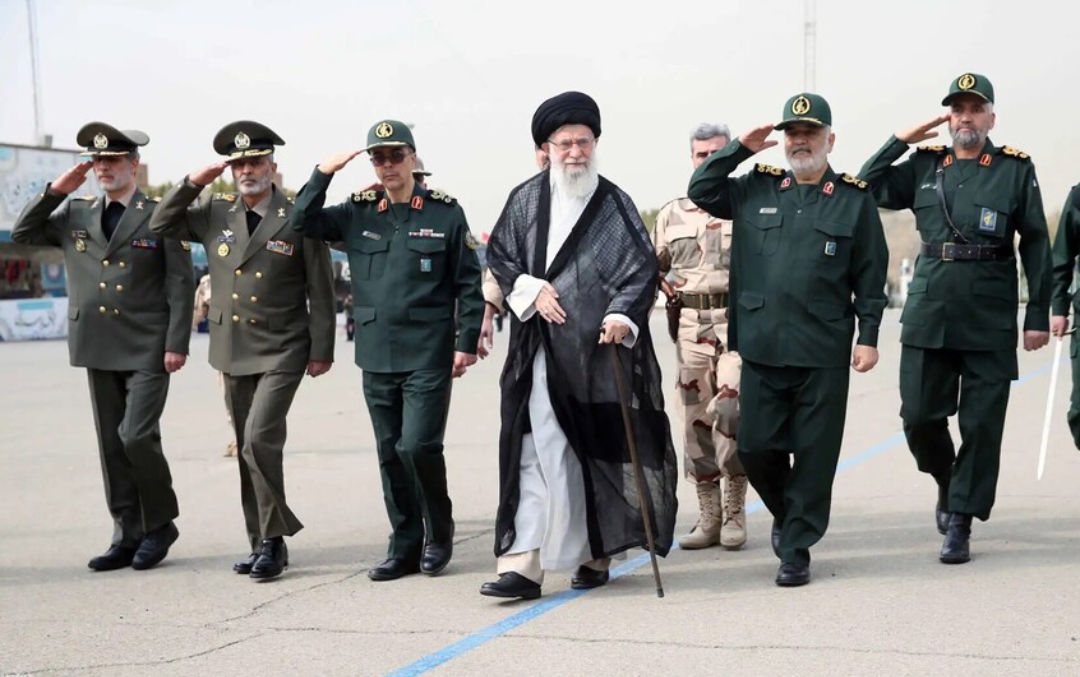 عاجل / الحرس الثوري الإيراني: سنطلق بعد قليل أعنف عملياتنا الهجومية ضد إسرائيل والقواعد الأمريكية