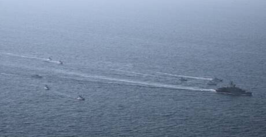 الحرس الثوري: ننتظر الأسطول الأمريكي في هرمز