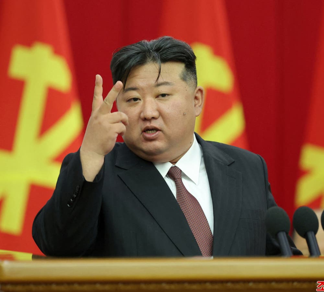 كيم: وضع كوريا الشمالية كدولة نووية 