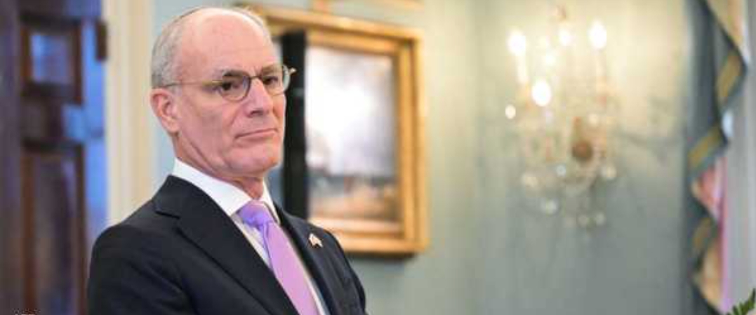 السفير الإسرائيلي يشيد بـ