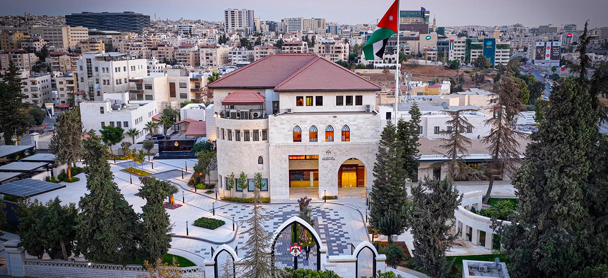 عطلة رسميَّة في الثَّلاثين من نيسان بمناسبة يوم العمَّال