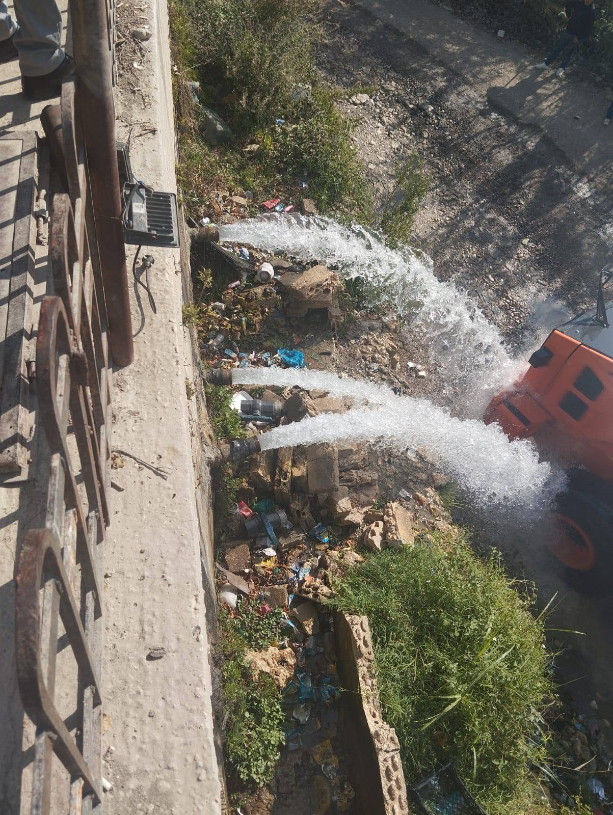 كوادر المياه تسيطر على تلوث في مرج الحمام خلال وقت قياسي 