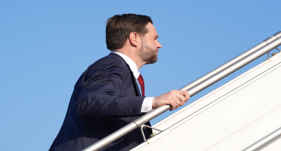 أكسيوس: فانس يسافر إلى باكستان اليوم من أجل محادثات إيران