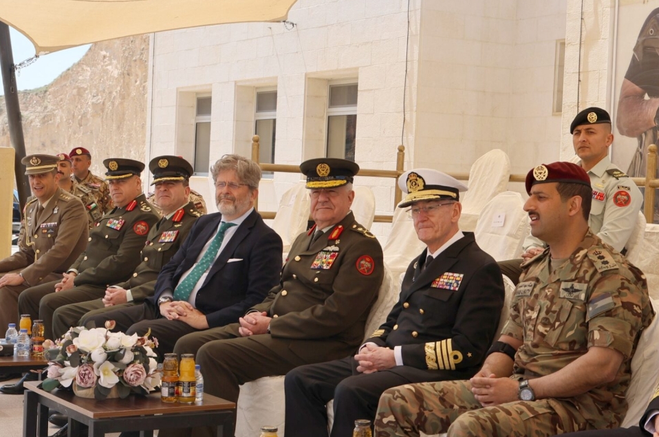 اللواء الركن الحنيطي يستقبل رئيس هيئة أركان الدفاع الإسباني