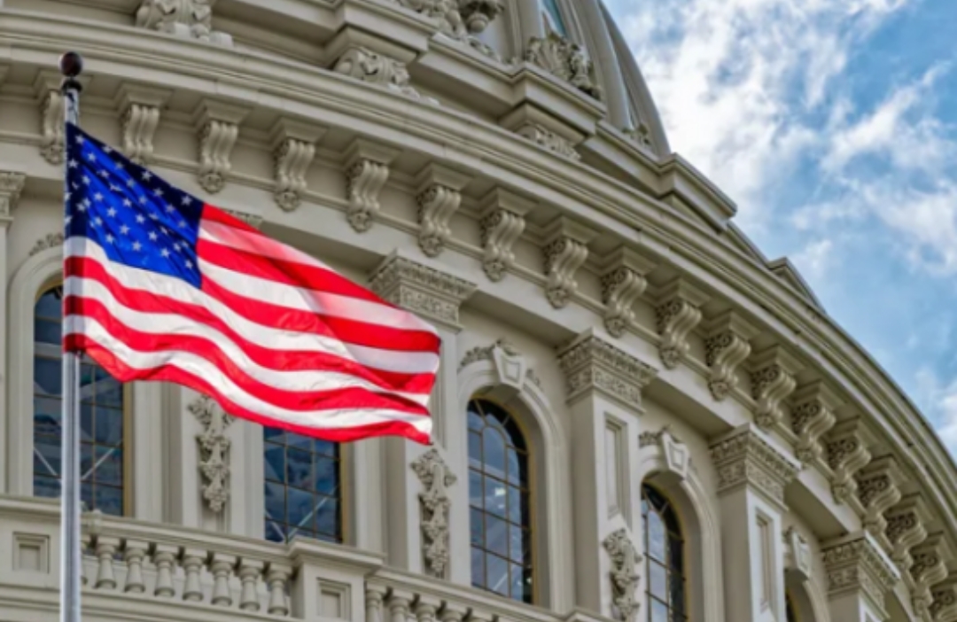 الخارجية الأمريكية تدعو رعاياها إلى مغادرة إيران فورًا