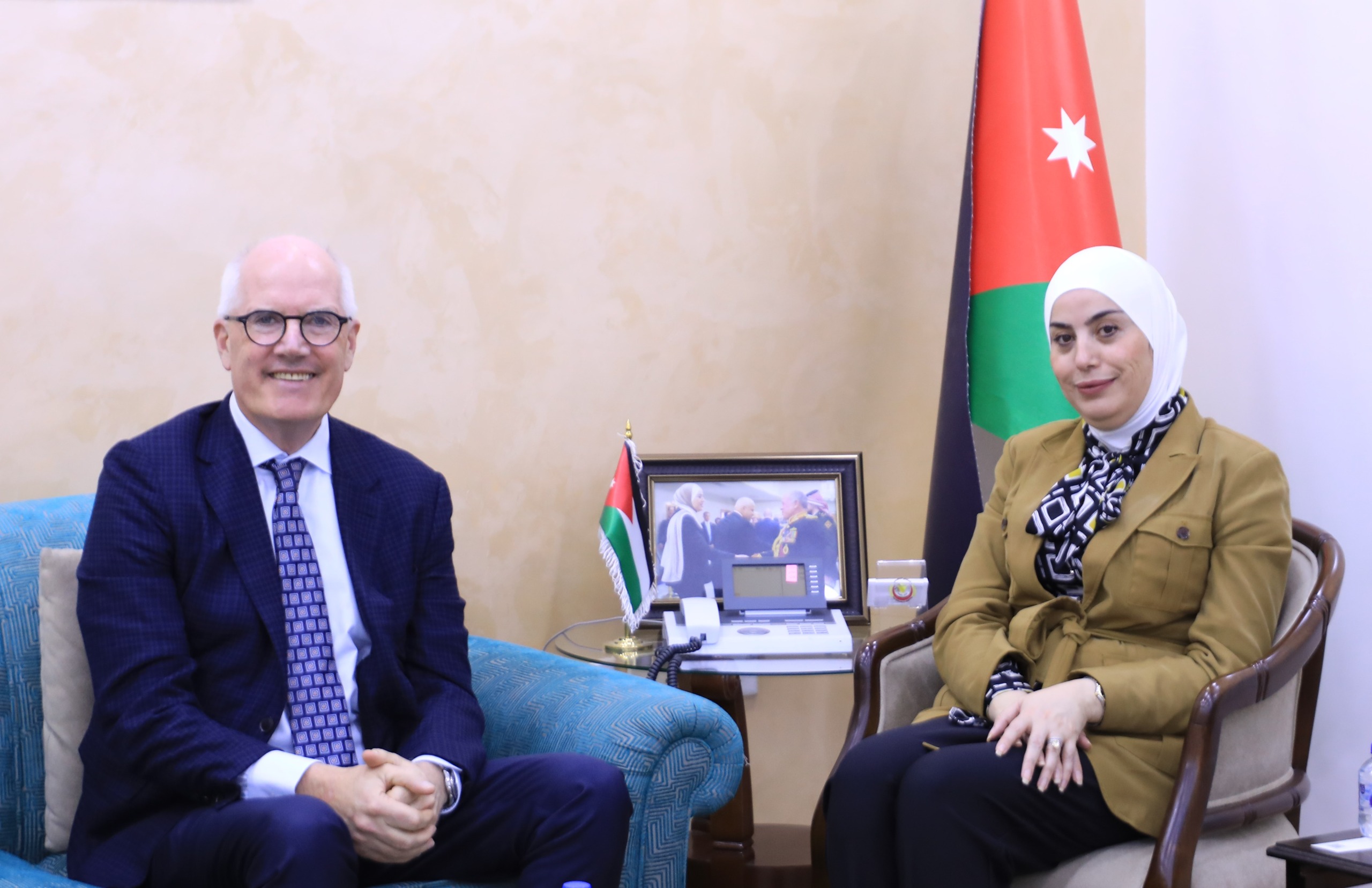 وزيرة التنمية الاجتماعية ورئيس منظمة مايسترال يبحثان تعزيز التعاون في المجال الاجتماعي