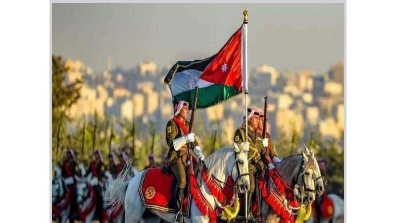 الأردنيون يحتفلون بالعيد السابع والسبعين لاستقلال المملكة