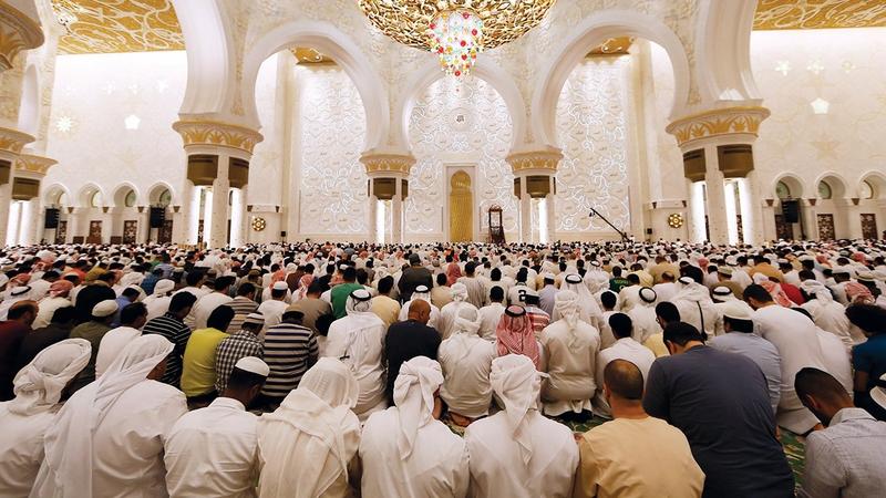 الإفتاء توضح الفرق بين صلاة القيام والتراويح