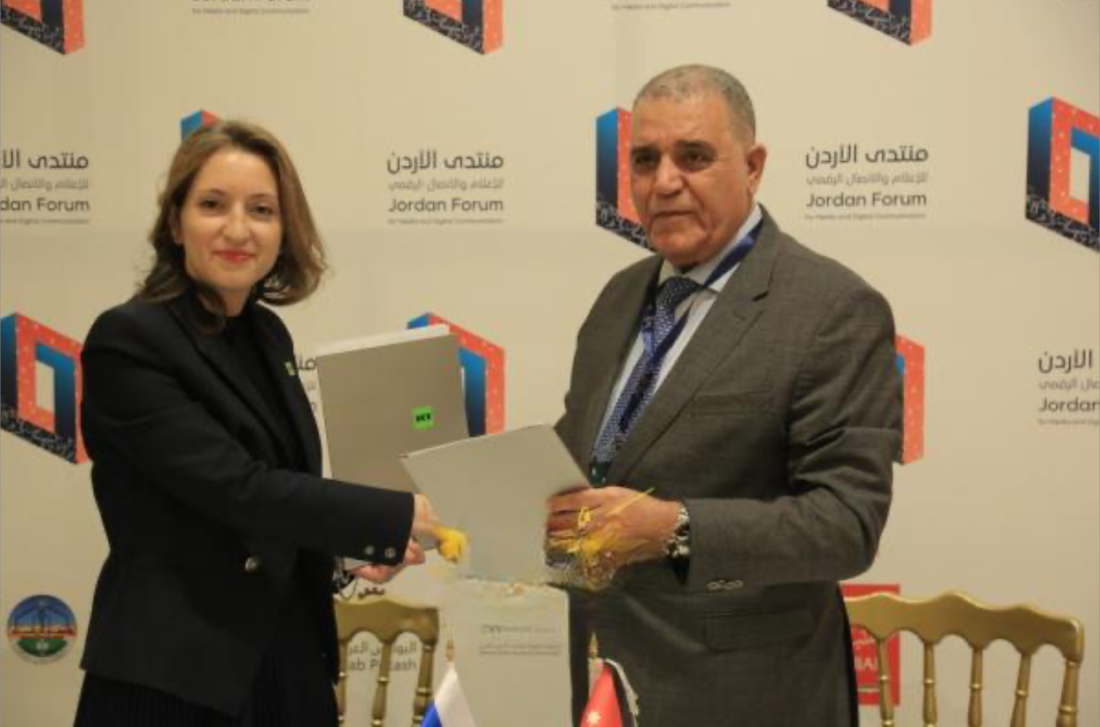 الزميلة عمون توقع اتفاقية تعاون مشترك مع روسيا اليوم