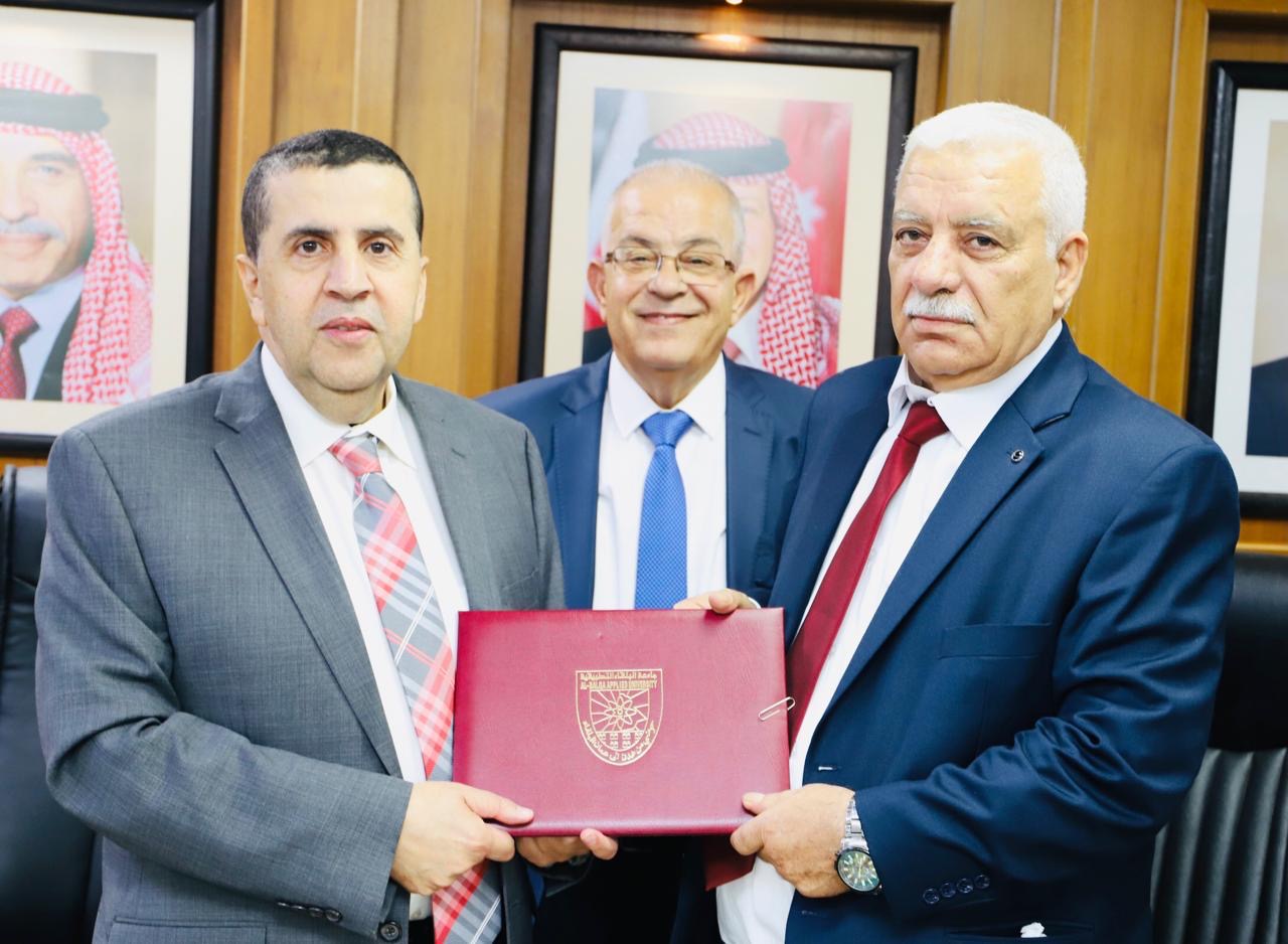  البلقاء التطبيقية  توقع اتفاقية لإنشاء مبنى كلية الذكاء الاصطناعي و مبنى للاتصالات وتكنولوجيا المعلومات