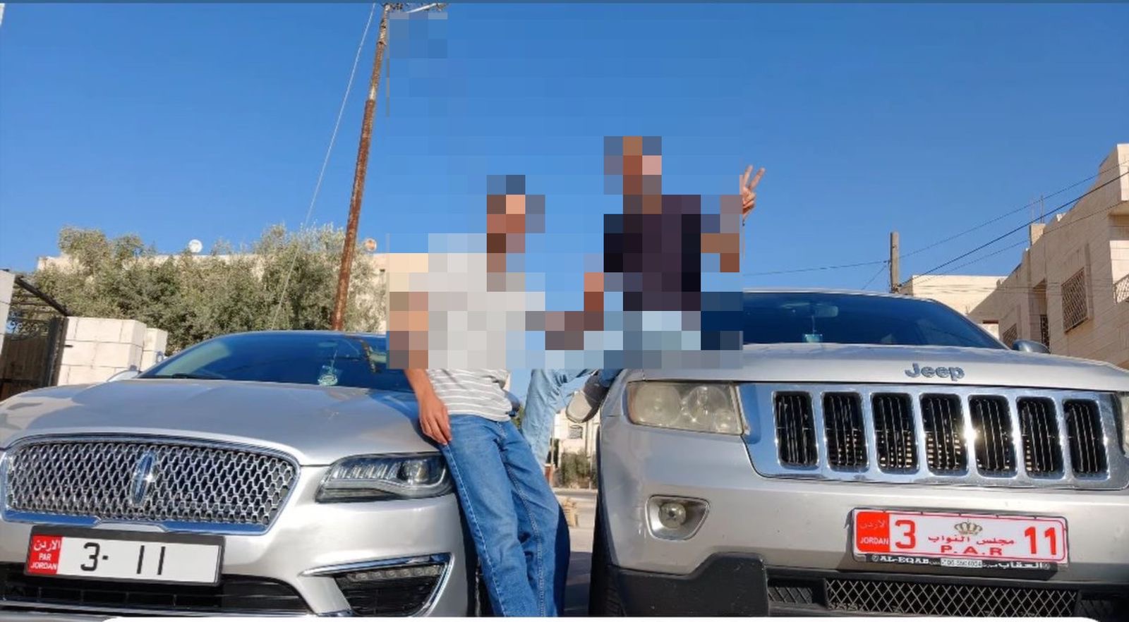 صوت الحق ترصد استغلال لوحات مجلس النواب على عدة مركبات خاصة للنواب وعائلاتهم