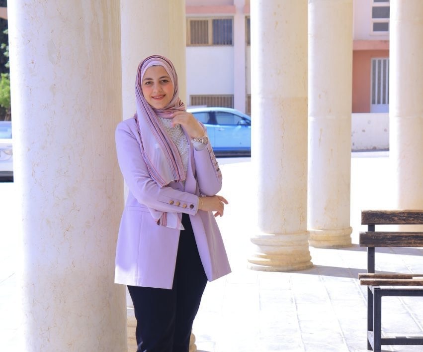 الزميلة رهف بني السعيد.. مبارك قبولك بالماجستير