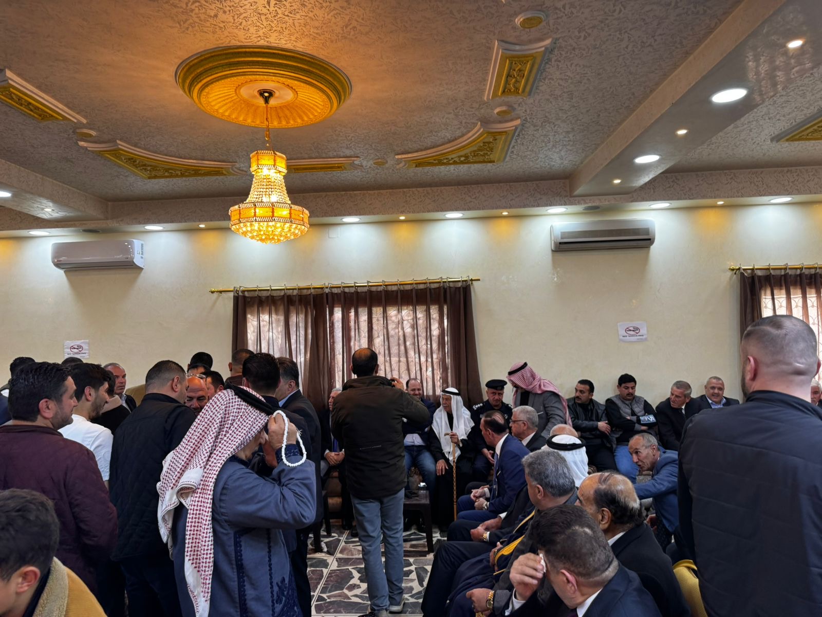 الزعبية والشبول ينهون خلافا عشائريا على خلفية مقتل طفلتين بإسقاط كامل الحقوق (صور)